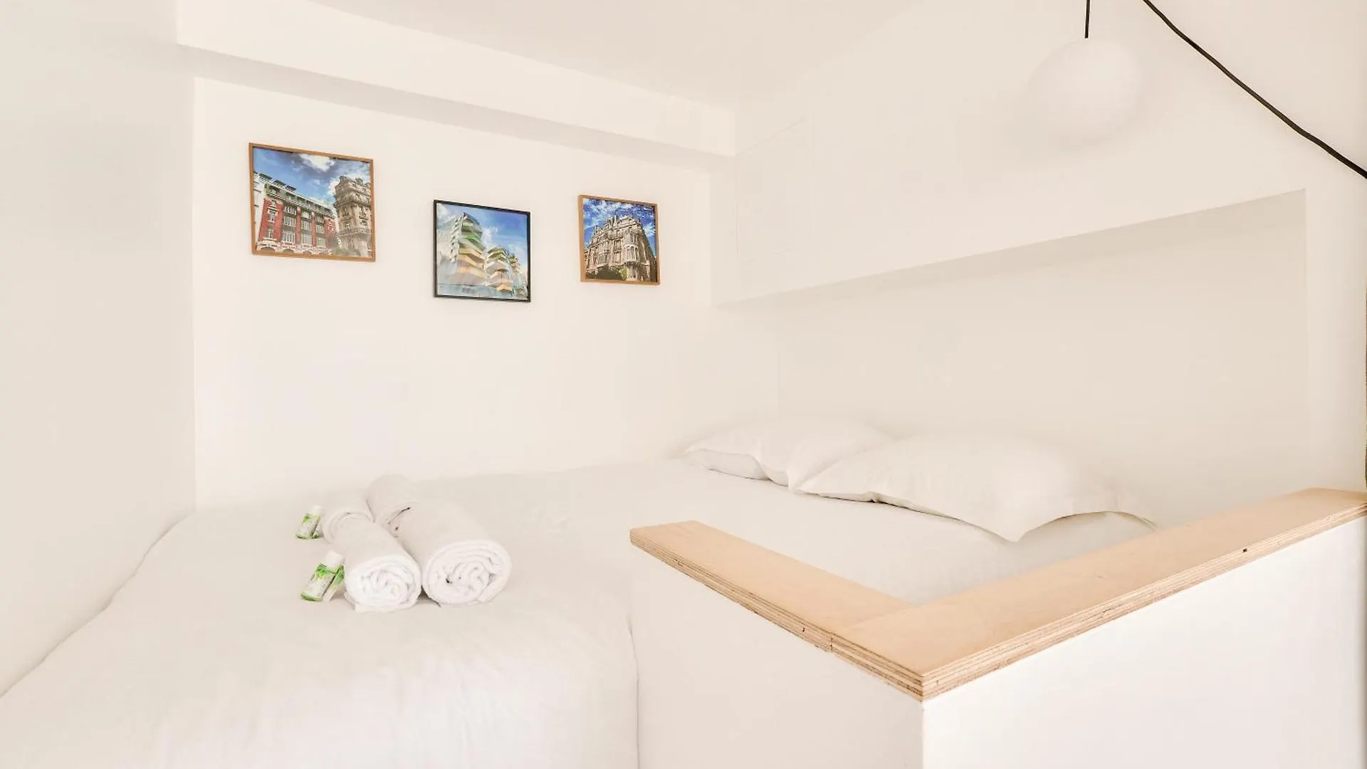 Bright In The 10arr. - 4 People Apartment